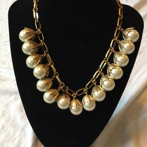 J Crew Chunky Pearl Statement Necklace NWOT